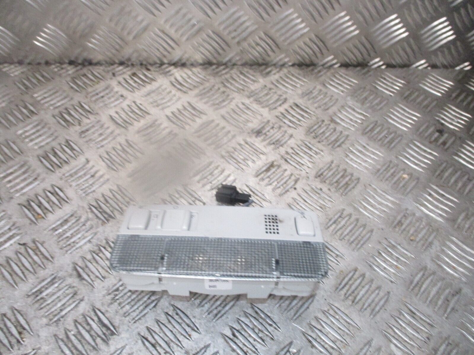 2013 GENUINE SEAT IBIZA REAR INTERIOR ROOF READING LIGHT LAMP 3B0947105C