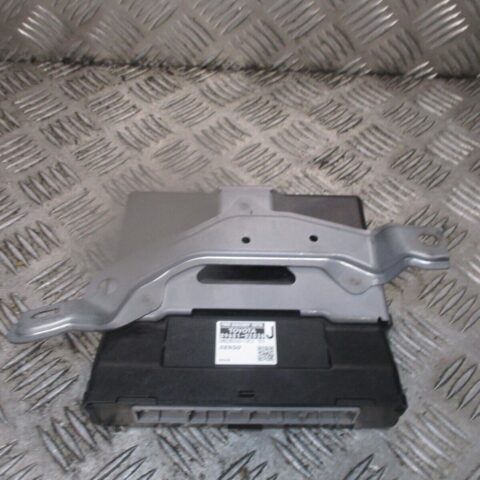 2014 GENUINE TOYOTA AURIS POWER MANAGEMENT CONTROL MODULE UNIT 8968102030