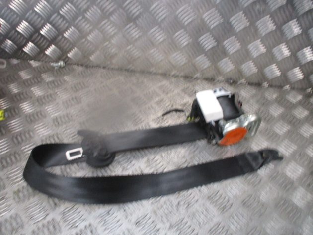 2014 VW GOLF MK7 SV SPORTSVAN FRONT RIGHT DRIVER SIDE SEAT BELT 518857706B OEM