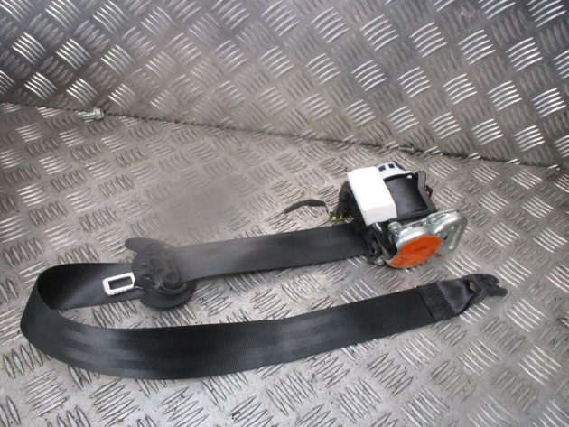 2014 VW GOLF MK7 SV SPORTSVAN FRONT RIGHT DRIVER SIDE SEAT BELT 518857706B OEM - Image 2