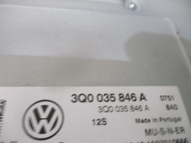 2014 GENUINE VW GOLF MK7 SV SPORTSVAN SAT NAV CD PLAYER HEAD UNIT 3Q0035846C - Image 3