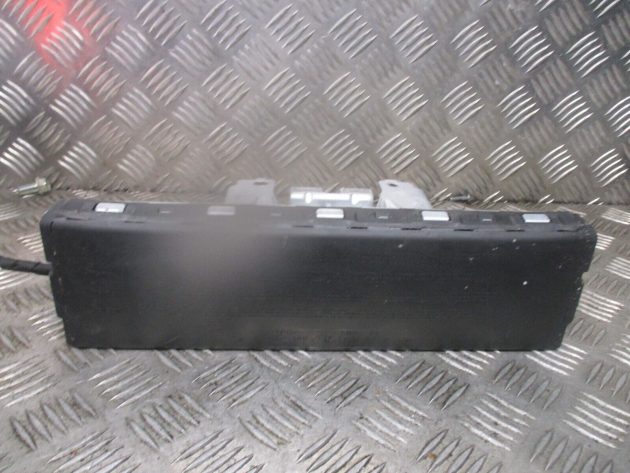2014 GENUINE VW GOLF MK7 SV SPORTSVAN FRONT DRIVER SIDE KNEE BAG 518880842A