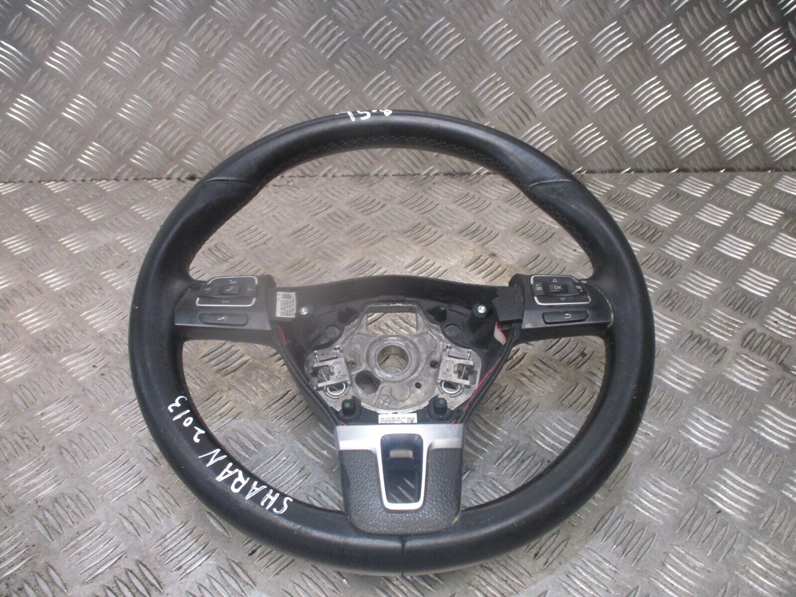 2013 GENUINE VW SHARAN 7N DRIVERS MULTIFUNCTION STEERING WHEEL 3C8419091BE - Image 3