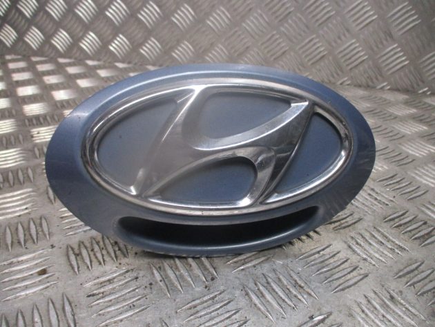 2016 GENUINE HYUNDAI I10 REAR TAILGATE BOOT BADGE HANDLE