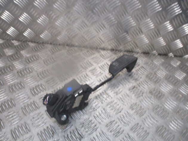 2014 GENUINE TOYOTA AURIS ACCELERATOR THROTTLE PEDAL 7811002140
