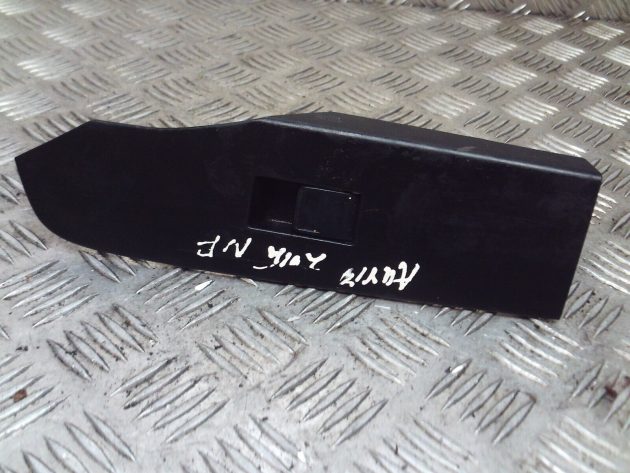 2016 TOYOTA AURIS FRONT LEFT PASSENGER SIDE DOOR WINDOW SWITCH 74232-02E00 OEM