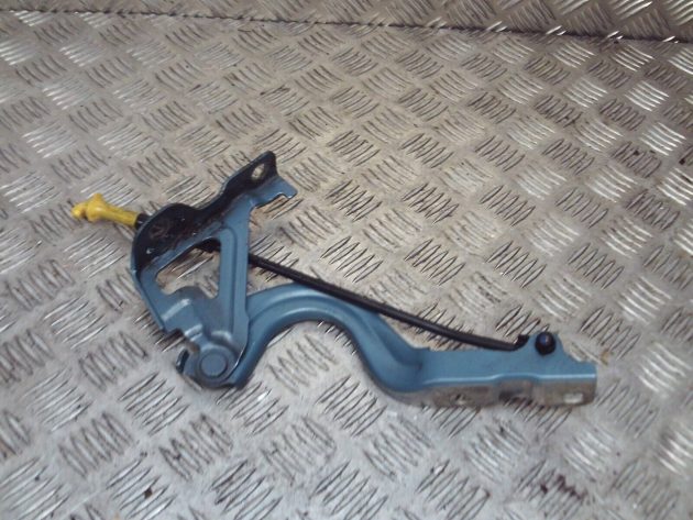 2016 GENUINE HYUNDAI I10 FRONT RIGHT DRIVER SIDE BONNET HINGE OSF - Image 2