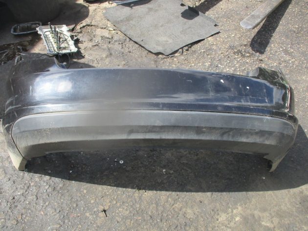 2013 GENUINE DKODA RAPID REAR COMPLETE BUMPER - Image 4