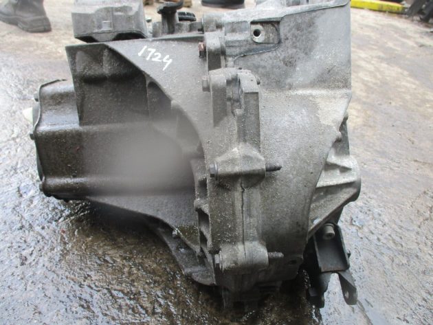 2017 GENUINE PEUGEOT 208 1.6 TSI PETROL 6 SPEED MANUAL GEARBOX - Image 4