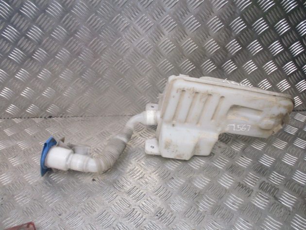 2015 GENUINE SEAT LEON FRONT WINDSCREEN WASHER BOTTLE 5Q0955448AD
