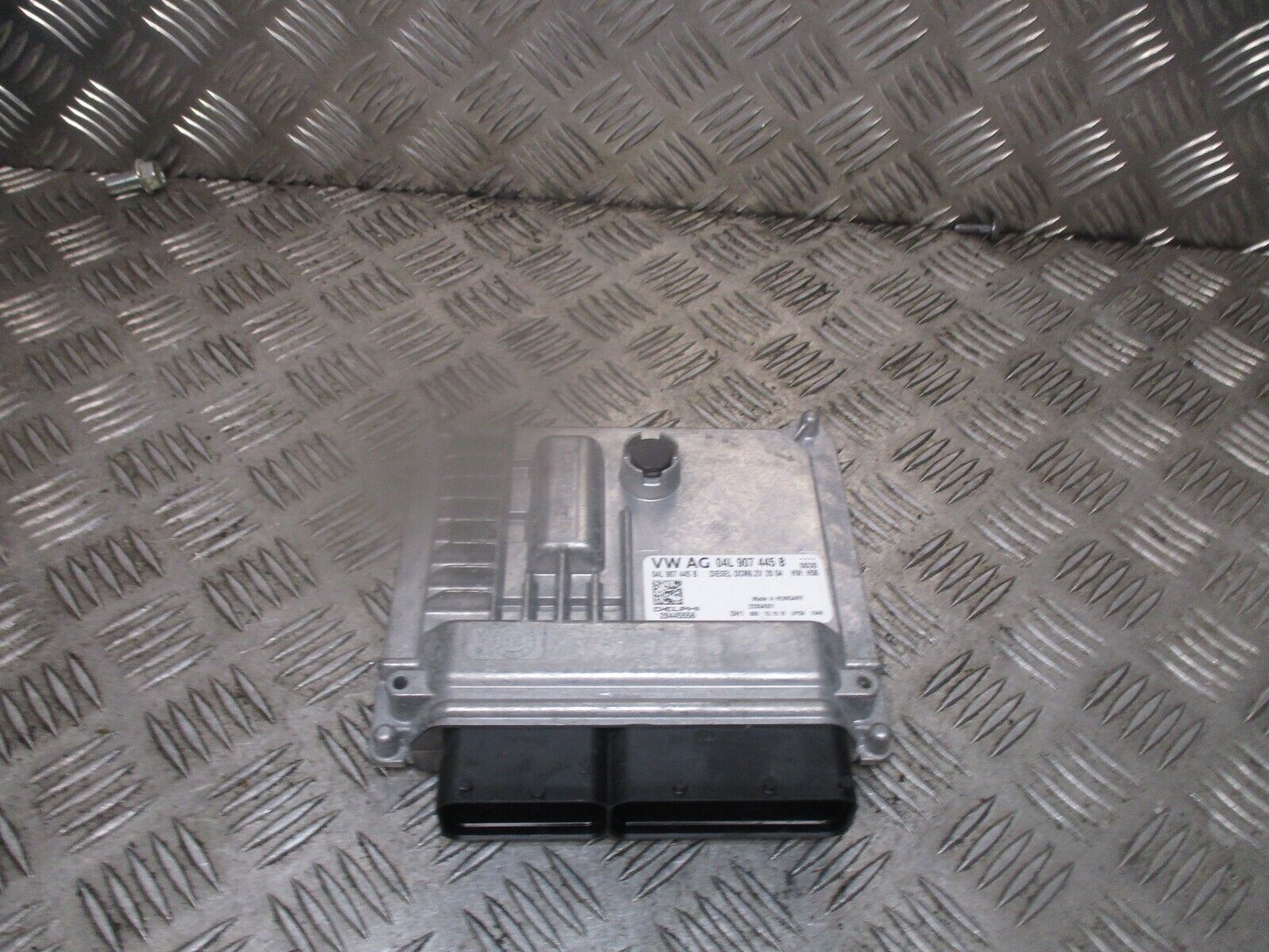 2014 GENUINE VW GOLF MK7 SPORTVAN ECU ENGINE CONTROL MODULE UNIT 04L907445B - Image 2