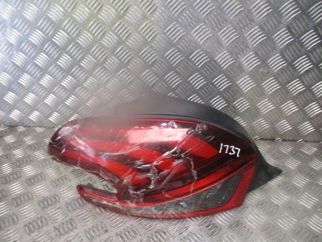 2017 GENUINE PEUGEOT 208 REAR LEFT PASSENGER SIDE BODY TAILLIGHT LAMP 9825601280
