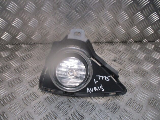 2014 GENUINE TOYOTA AURIS FRONT LEFT PASSENGER SIDE FOG LIGHT LAMP 8122002110 - Image 2