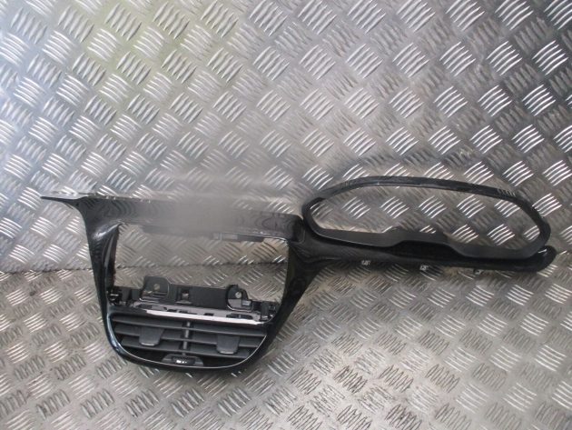 2017 PEUGEOT 208 FRONT DASHBOARD HEATER AC SURROUND TRIM PANEL 9875839677 OEM
