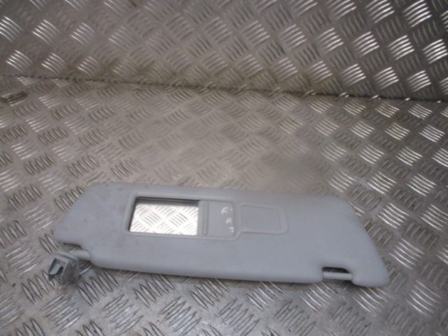2017 GENUINE AUDI A1 FRONT RIGHT DRIVER SIDE SUNVISOR OSF