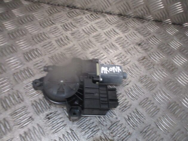 2018 GENUINE SEAT ARONA FRONT RIGHT DRIVER SIDE DOOR WINDOW MOTOR 2Q2959881C - Image 3