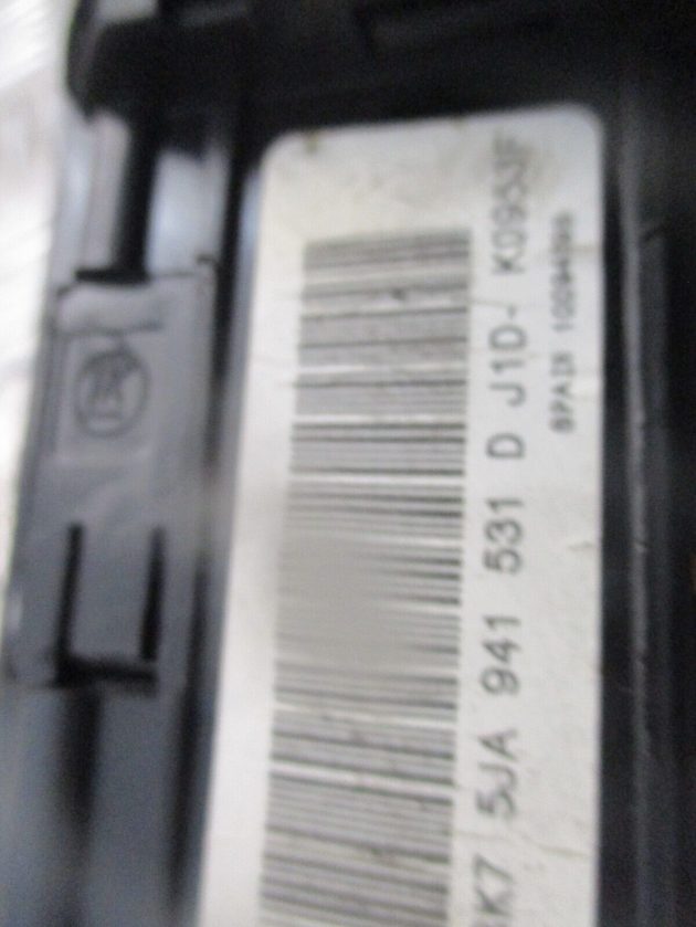 2013 GENUINE SKODA RAPID FRONT HEADLIGHT ADJUSTMENT CONTROL SWITCH 5JA941531D - Image 3
