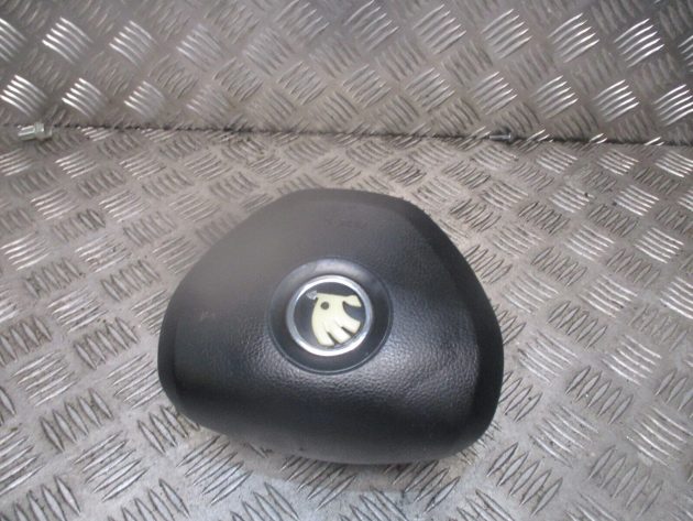 2013 GENUINE SKODA RAPID DRIVERS FRONT STEERING WHEEL BAG 5E0880201 - Image 2
