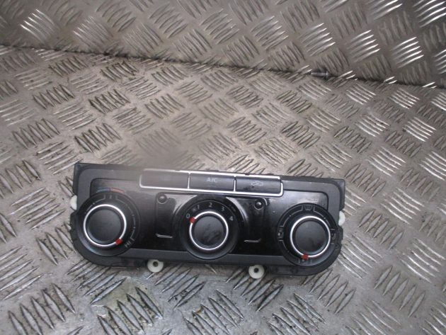 2014 GENUINE VW JEETA HEATER AC CLIMATE CONTROL SWITCH PANEL 5HB012108 - Image 2