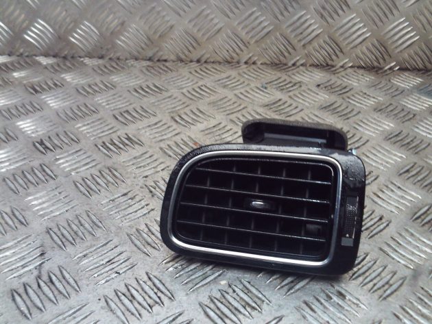2014 GENUINE VW POLO 6R FRONT LEFT PASSENGER SIDE DASHBOARD AIRVENT 6RF819703 - Image 3