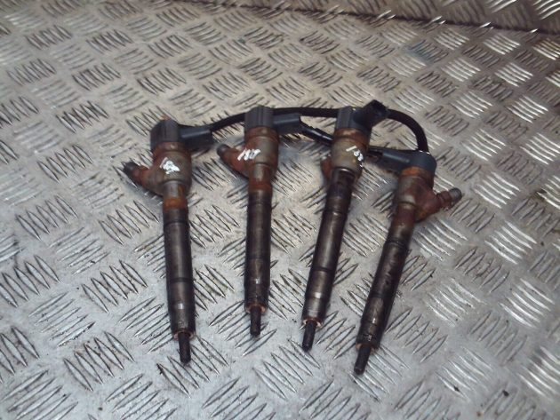 2014 GENUINE KIA SPORTAGE 1.7 CRDI 4 X INJECTORS 33800-2A800 - Image 4