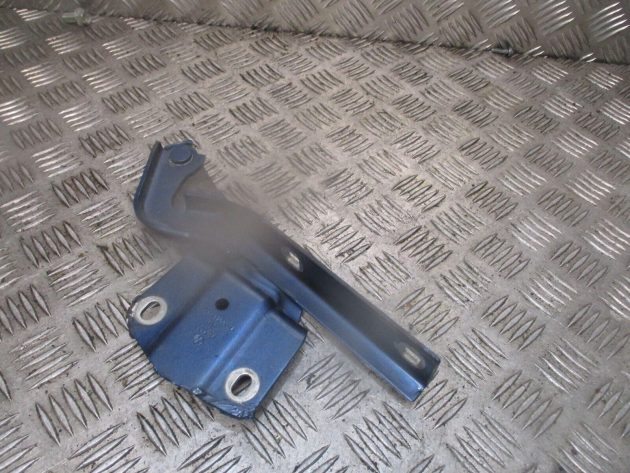 2014 GENUINE VW JETTA FRONT LEFT PASSENGER SIDE BONNET HINGE 5C6823301A - Image 3