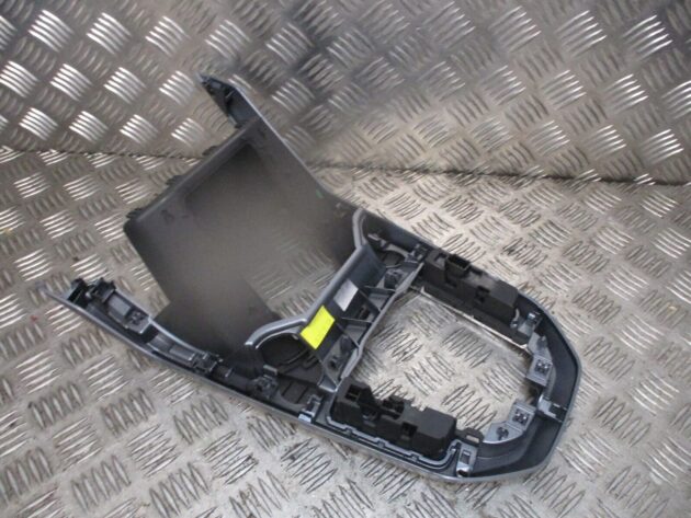 2018 GENUINE SEAT ARONA GEAR SELECTOR SURROUND TRIM PANEL - Image 3