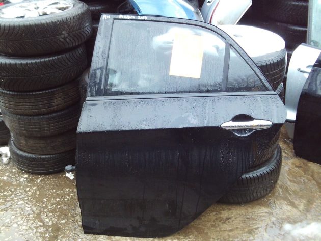 2014 GENUINE KIA PICANTO REAR LEFT PASSENGER SIDE BARE SHELL DOOR NSR - Image 3