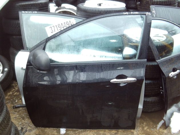 2014 GENUINE KIA PICANTO FRONT LEFT PASSENGER SIDE BARE SHELL DOOR NSF - Image 2