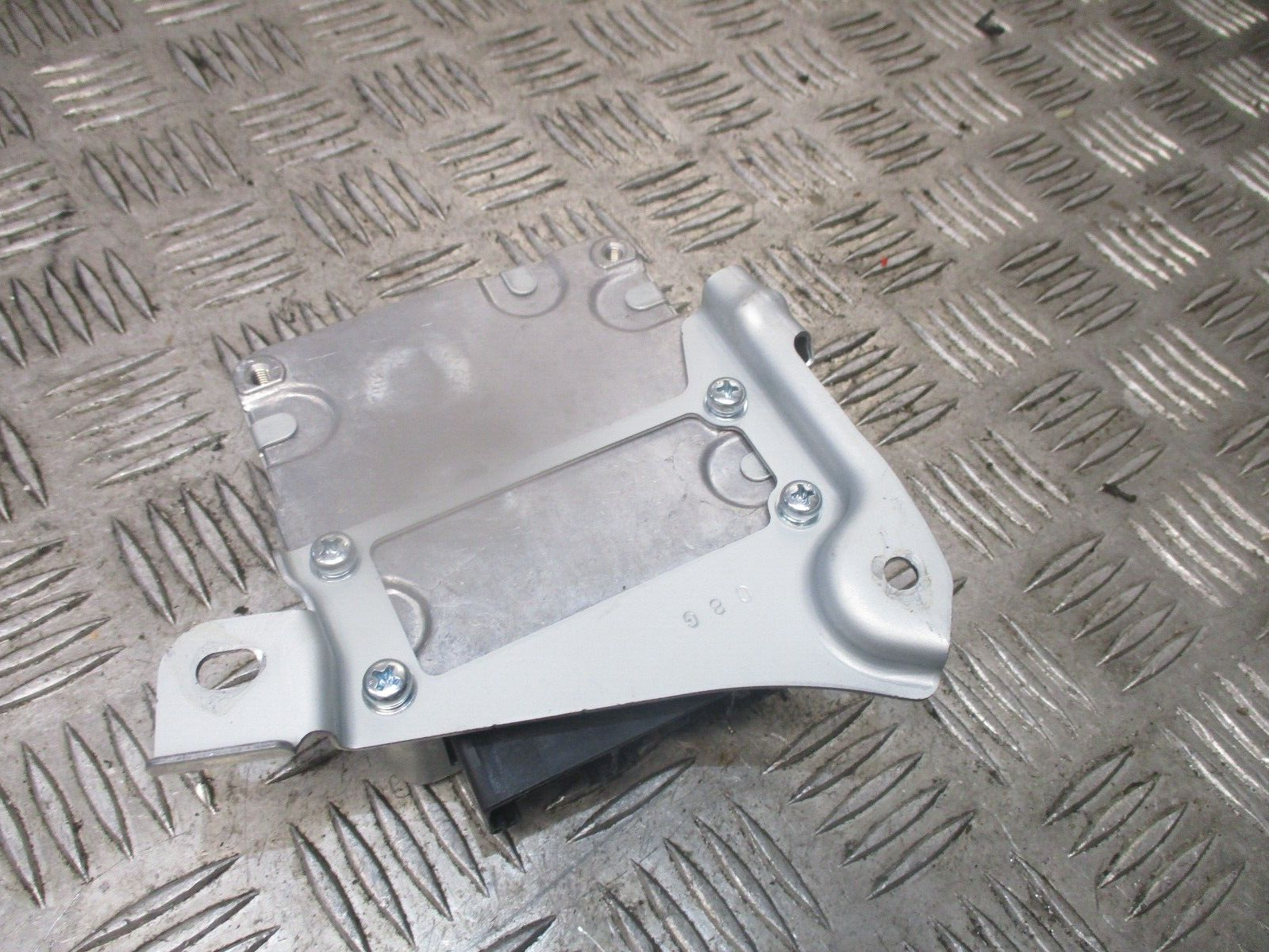 2015 GENUINE TOYOT YARIS POWER STEERING CONTROL MODULE UNIT 896500D343 - Image 3