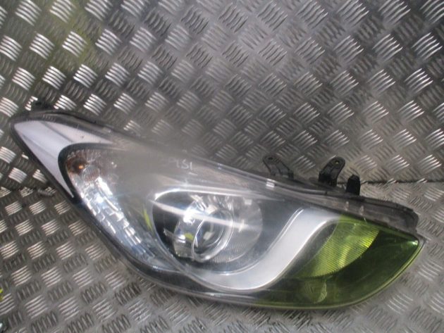 2013 GENUINE HYUNDAI I30 FRONT RIGHT DRIVER SIDE HEADLIGHT LAMP 92102A6010 - Image 3
