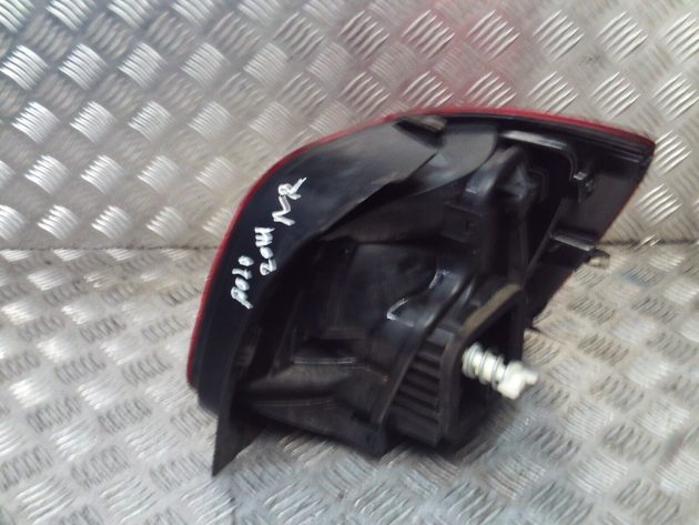 2012 GENUINE VW POLO 6R REAR LEFT PASSENGER SIDE TAILLIGHT LAMP 6R0945095AH - Image 3
