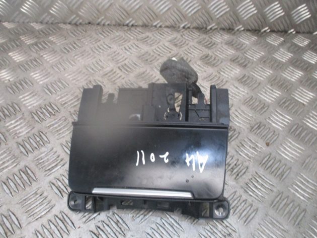 2011 GENUINE AUDI A4 CENTRE CONSOLE ASHTRAY COMPARTMENT 8K0857951 - Image 2