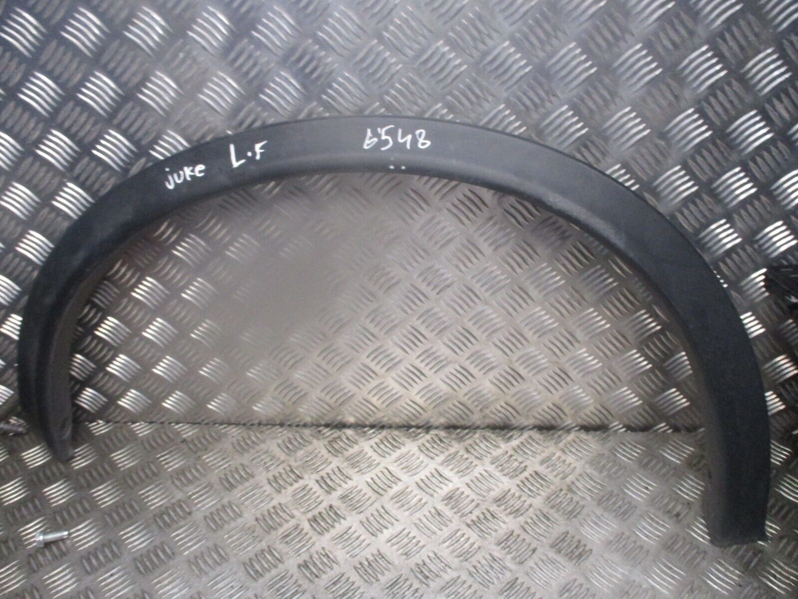 2015 GENUINE NISSAN JUKE FRONT LEFT PASSENGER SIDE WHEEL ARCH TRIM 638611KA6A - Image 2