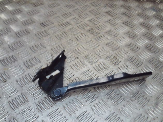 2014 GENUINE VW POLO 6R FRONT RIGHT DRIVER SIDE BONNET HINGE 6R0823302A