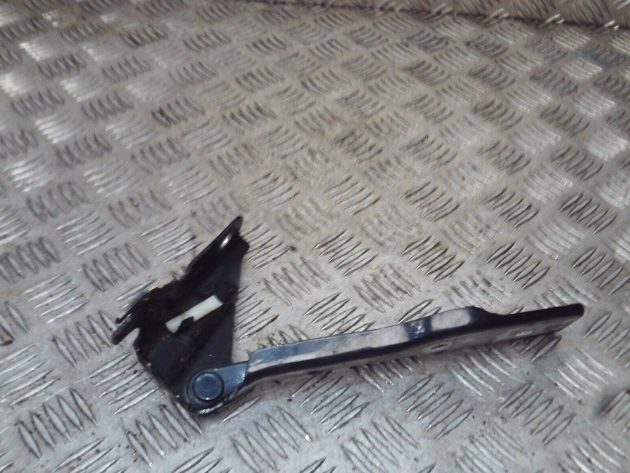 2014 GENUINE VW POLO 6R FRONT RIGHT DRIVER SIDE BONNET HINGE 6R0823302A - Image 2