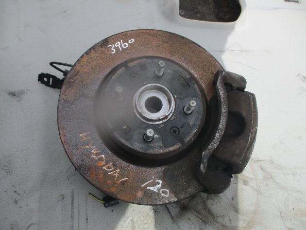 2022 GENUINE HYUNDAI i20 1.0PETROL FRONT RIGHT DRIVER SIDE WHEEL HUB 51706Q0100 - Image 2