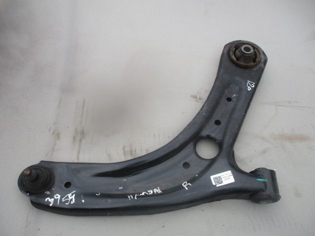 2022 GENUINE HYUNDAI I20 1.0PETROL FRONT RIGHT DRIVER SIDE WISHBONE 54501Q0000 - Image 2
