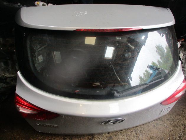 2013 GENUINE HYUNDAI I30 REAR BARE SHELL TAILGATE BOOTLID - Image 2