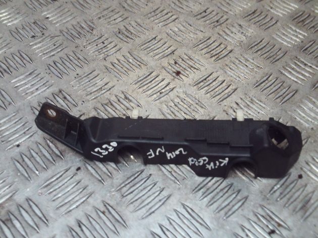 2014 GENUINE KIA CEED FRONT LEFT PASSENGER SIDE BUMPER BRACKET MOUNT 86515-A2000