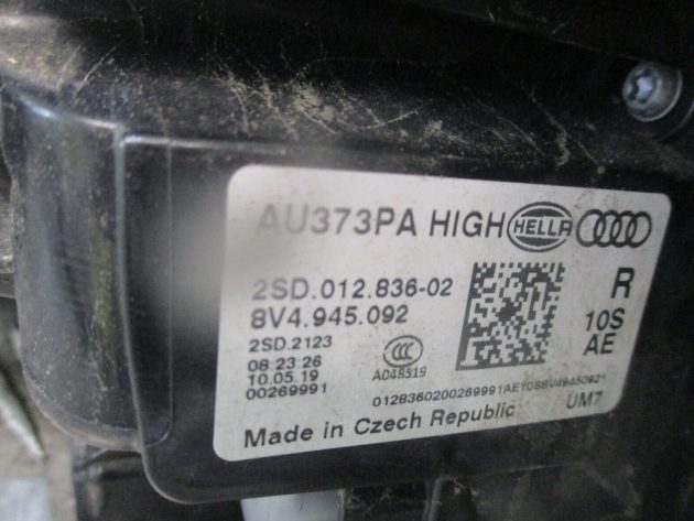 2019 AUDI A3 8V HATCHBACK REAR RIGHT DRIVER SIDE TAILLIGHT LAMP 8V4945092 OEM - Image 4