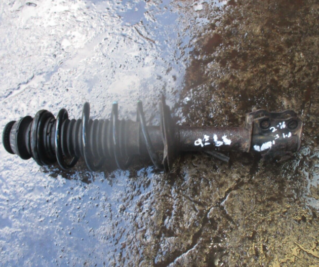2016 TOYOTA YARIS 1.3 PETROL FRONT RIGHT DRIVER SIDE SHOCK ABSORB SHOCKER