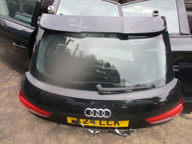 2015 GENUINE AUDI A1 REAR BARE SHELL TAILGATE BOOTLID - Image 3