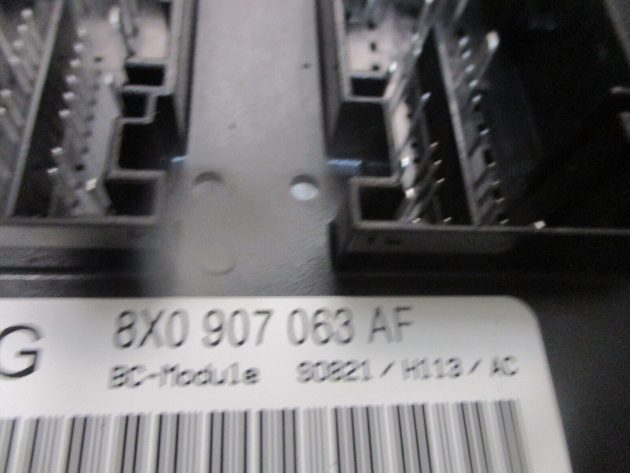 2015 GENUINE AUDI A1 8X BCM BODY CONTROL MODULE UNIT 8X0907063AF - Image 3