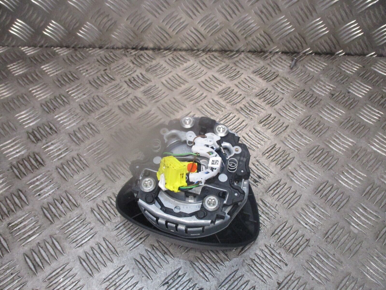 2015 GENUINE VW GOLF MK7 DRIVERS FRONT STEERING WHEEL BAG 5G0880201Q - Image 3