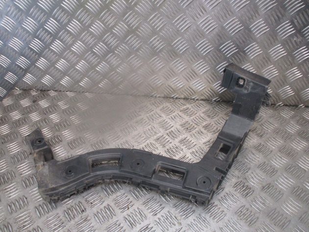 2019 SEAT ALHAMBRA 7N LEFT PASSENGER SIDE BUMPER BRACKET MOUNTING 7N0807393A