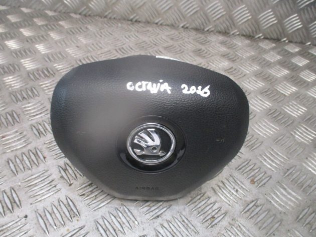 2016 GENUINE SKODA OCTAVIA FRONT RIGHT DRIVER SIDE STEERING WHEEL BAG 3T0880201F
