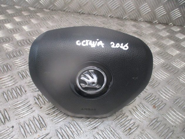 2016 GENUINE SKODA OCTAVIA FRONT RIGHT DRIVER SIDE STEERING WHEEL BAG 3T0880201F - Image 2