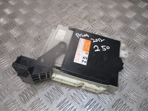 2012 GENUINE TOYOTA PRIUS BCM BODY CONTROL MODULE FUSE BOX 89221-47500 - Image 2