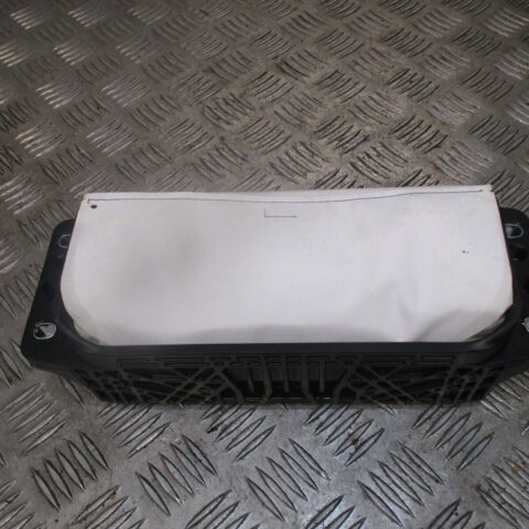 2019 GENUINE AUDI Q2 FRONT LEFT PASSENGER SIDE DASHBOARD BAG 81A880204D